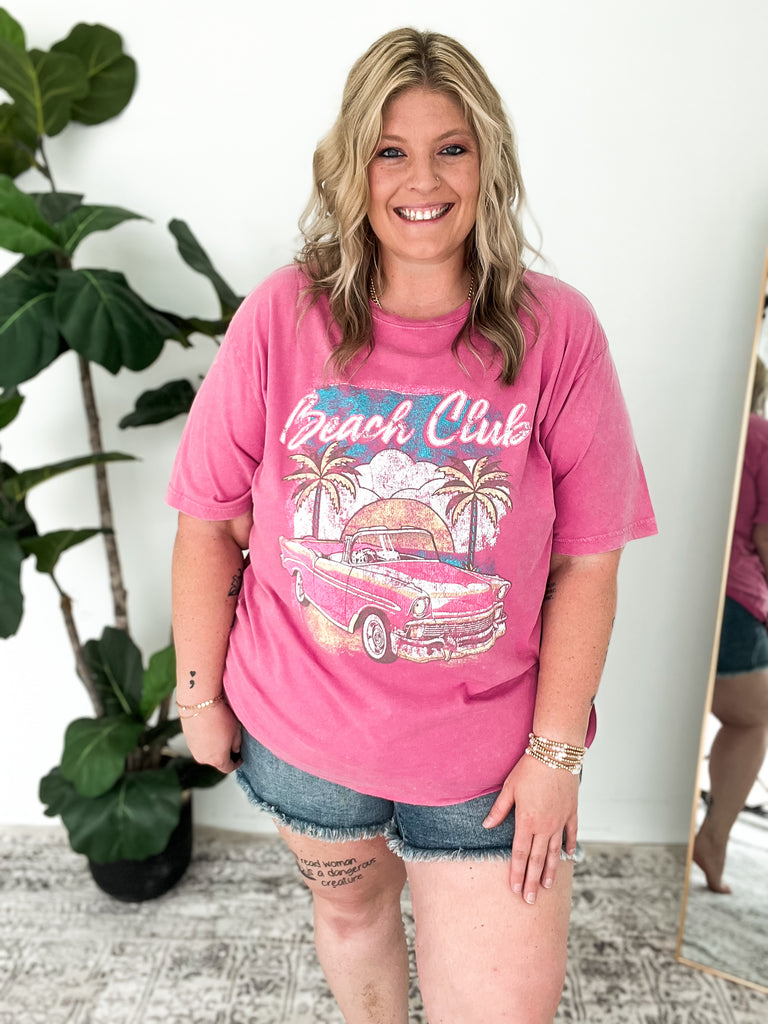 Curvy Beach Club Tee