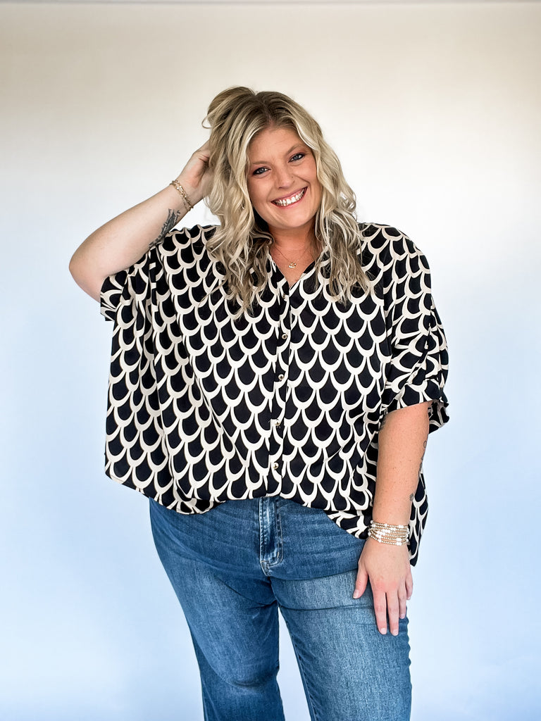 Curvy Sweet Scalloped Top